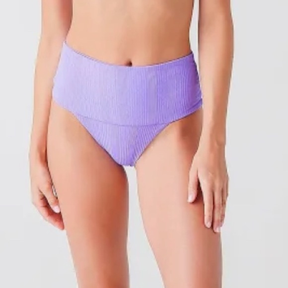 L Space Pointelle Bikini Set - Picture 2 of 6